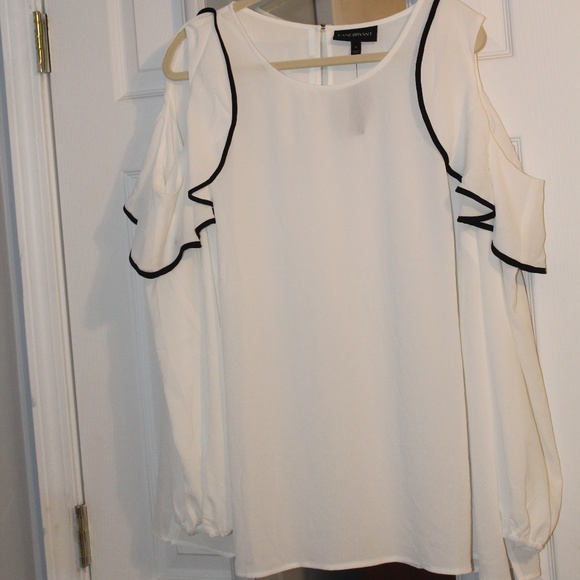 NWT - Lane Bryant 26 Cold Shoulder Long-Sleeve Top - Picture 2 of 7